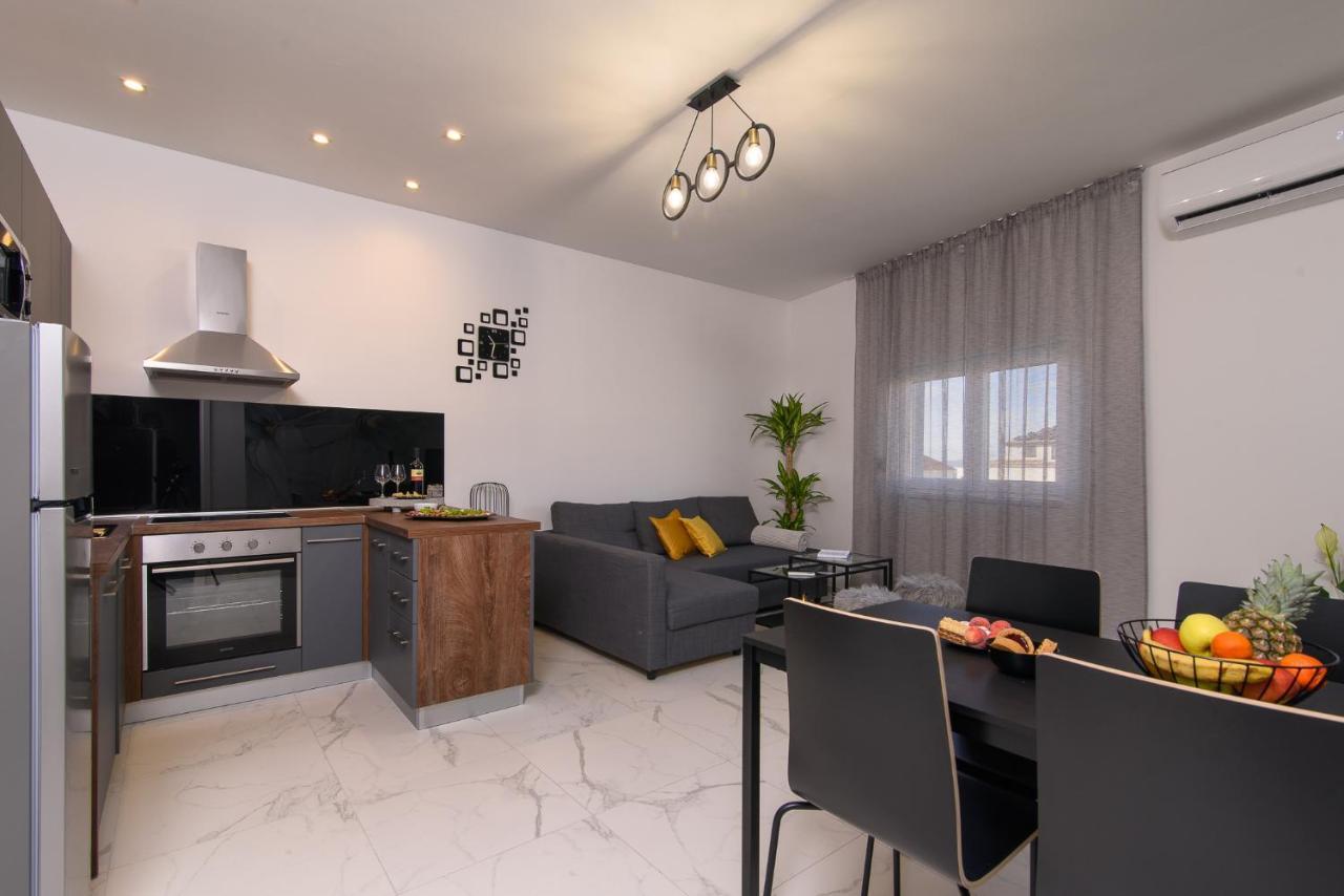 Batinic Apartments Kastela Ngoại thất bức ảnh